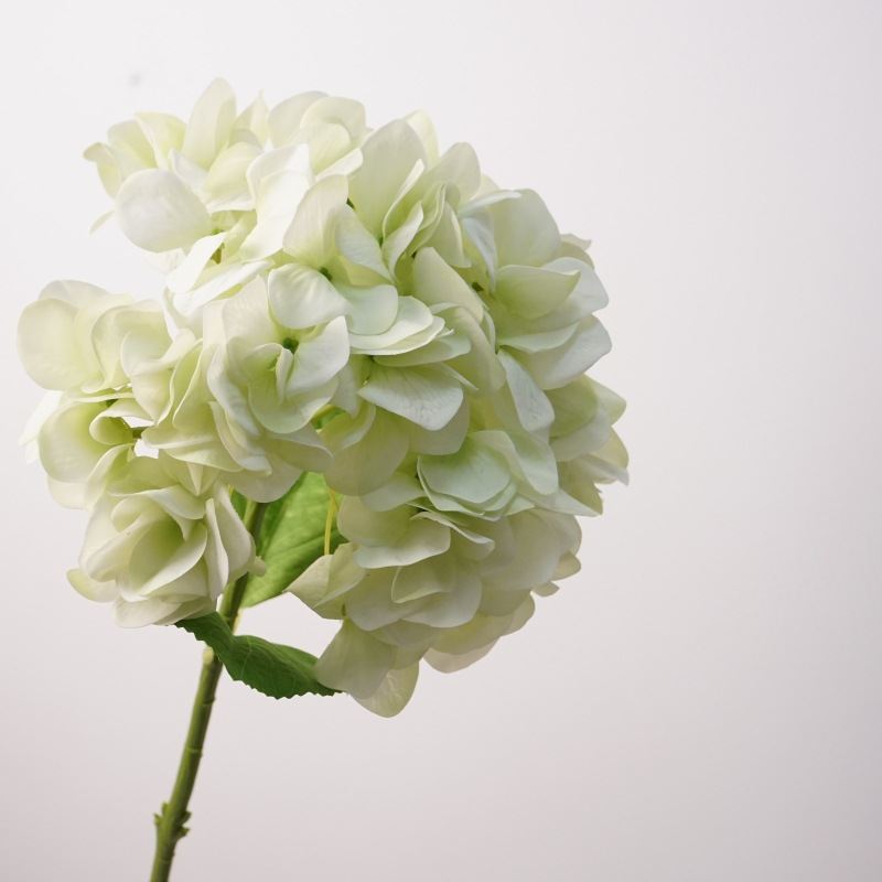 Soft-touch artificial hydrangea stem wholesale