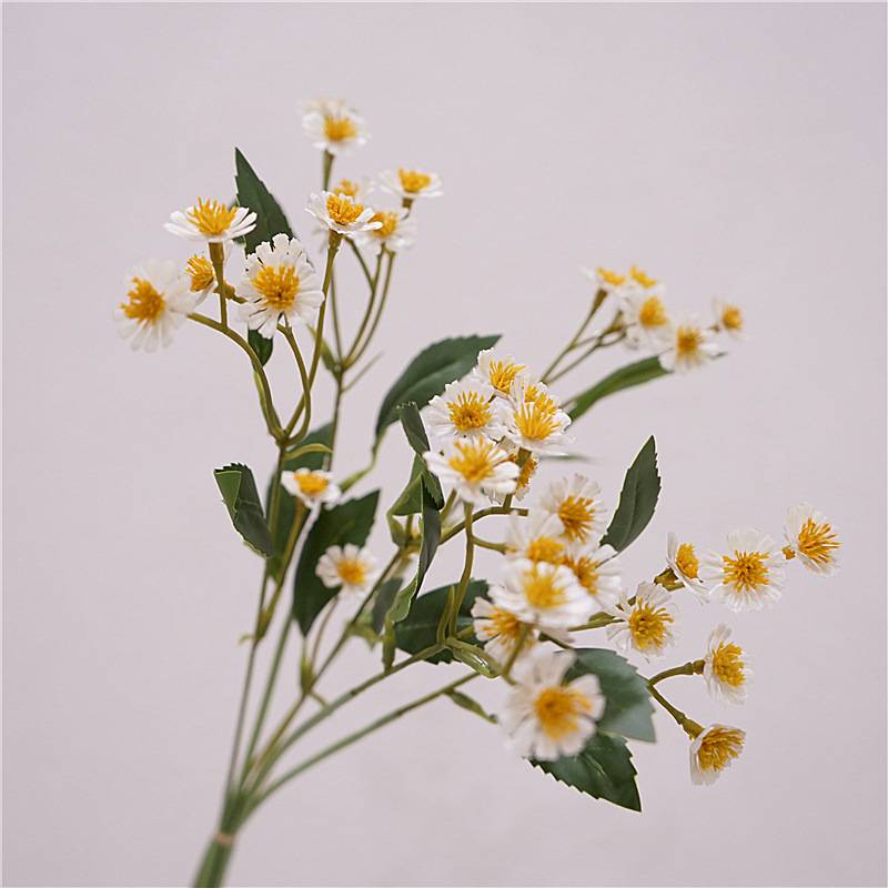 Wholesale Artificial Chamomile Bundle – 50cm 6-Stem Hand-Tied Bunch