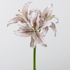 Artificial flower bunch containing 3 lilies