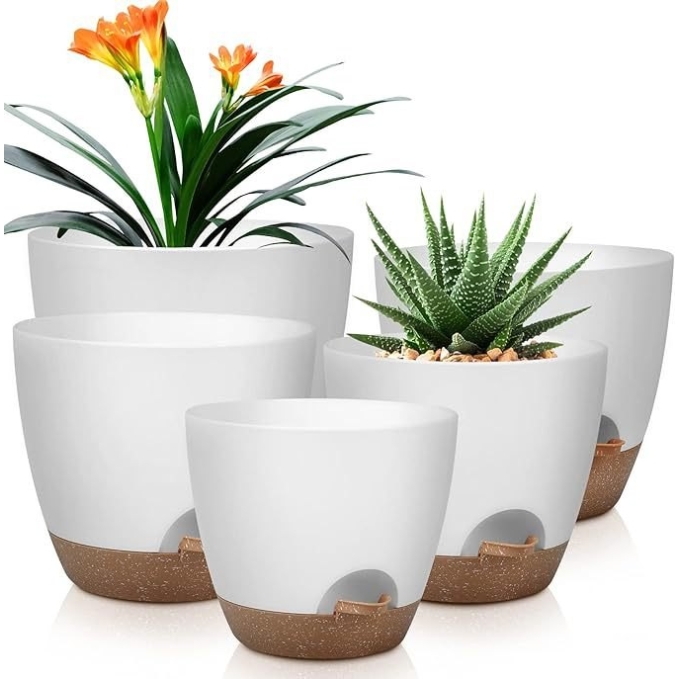Side-filled self-absorbing plastic flower pot