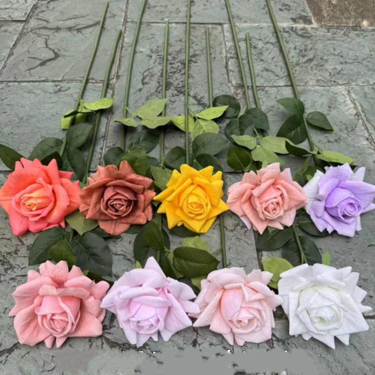 Soft-touch rose with curled edge
