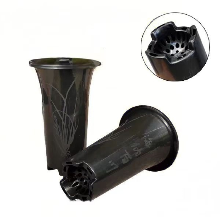 Trumpet-shaped plastic flower pot