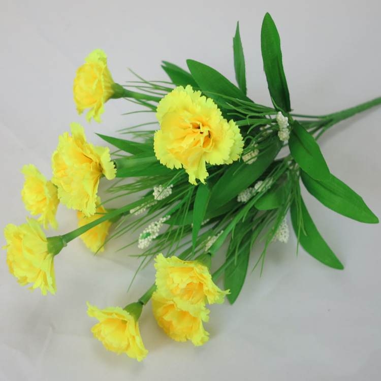 Artificial carnation spray