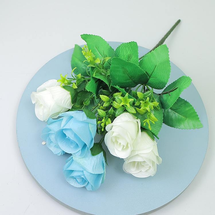 Artificial roses spray