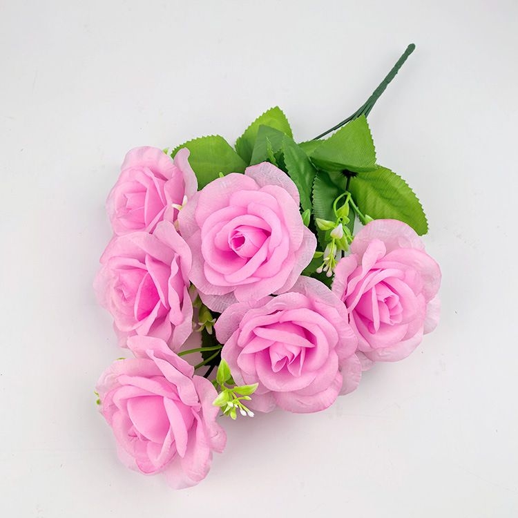 Artificial roses spray with 6 blooms