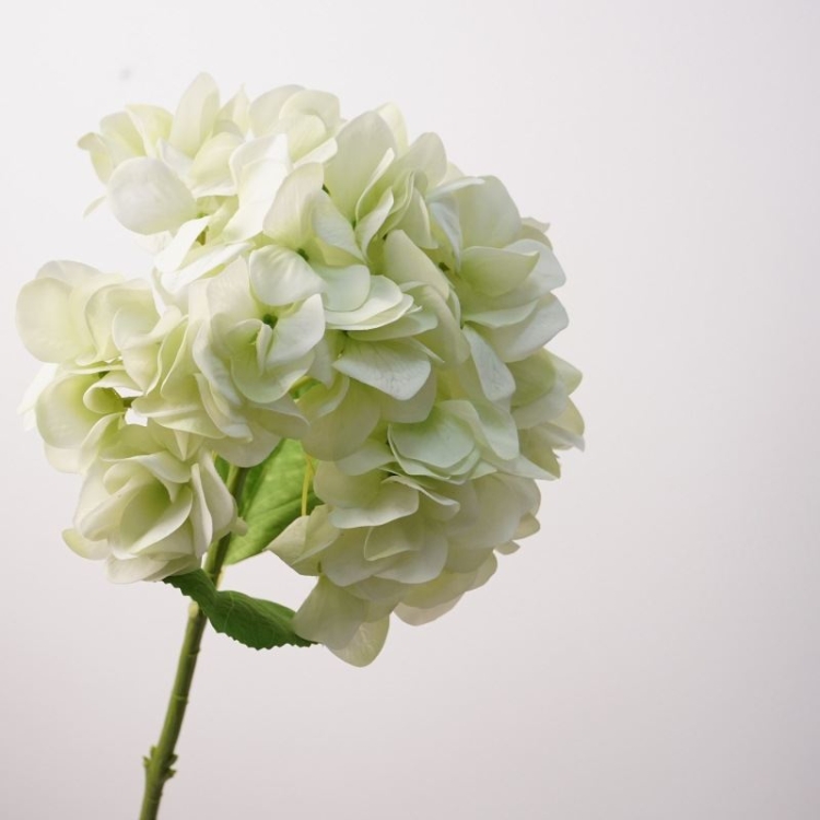 Soft-touch artificial hydrangea stem wholesale