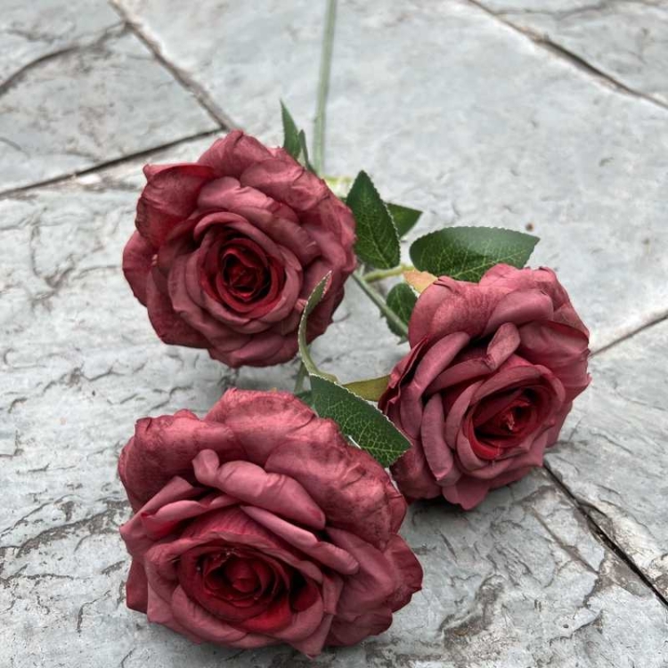 Artificial roses with three blooms and curled edges