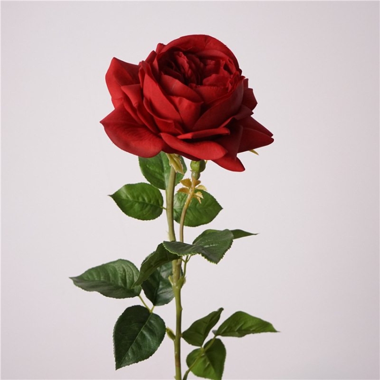Highly realistic soft-touch rose
