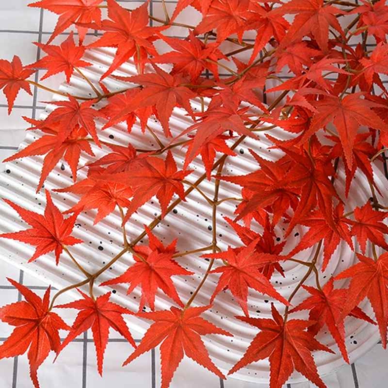 Artificial  maple leaves