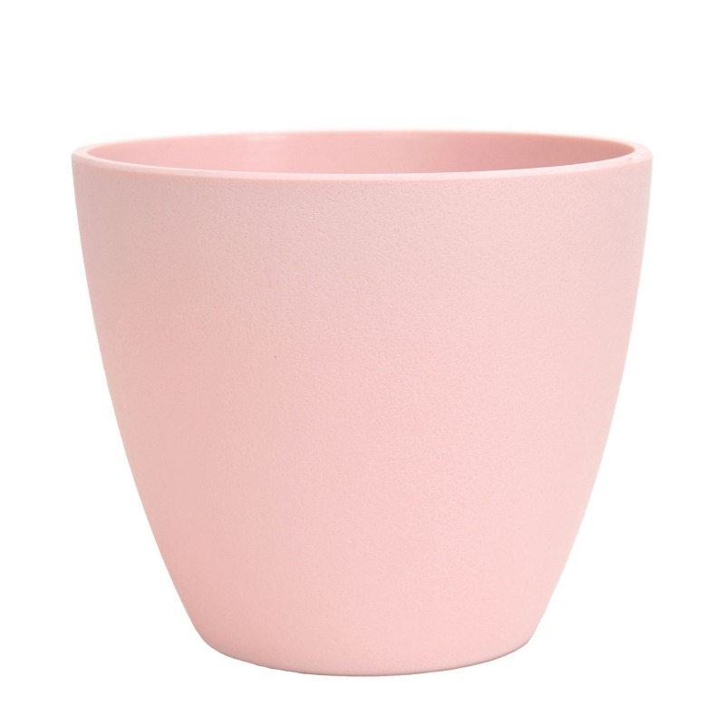 Plastic flower pots