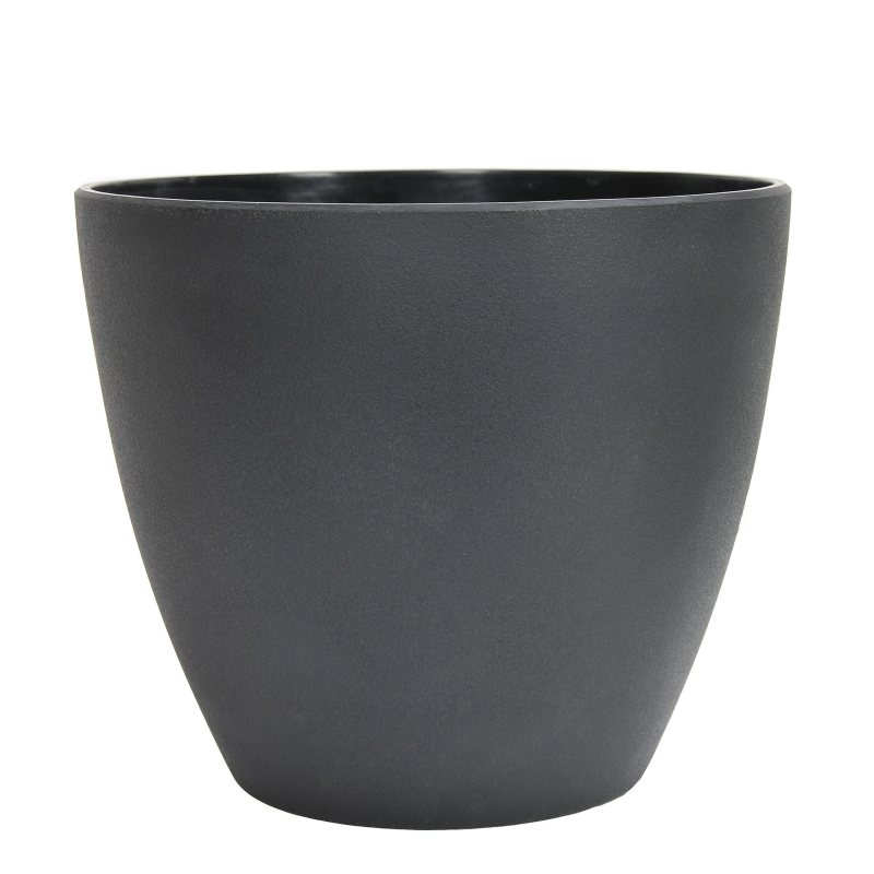 Plastic flower pots