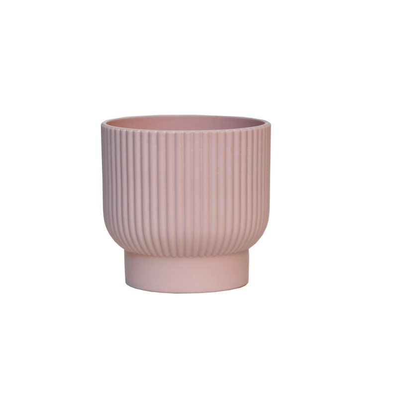 Simple flower pot without holes