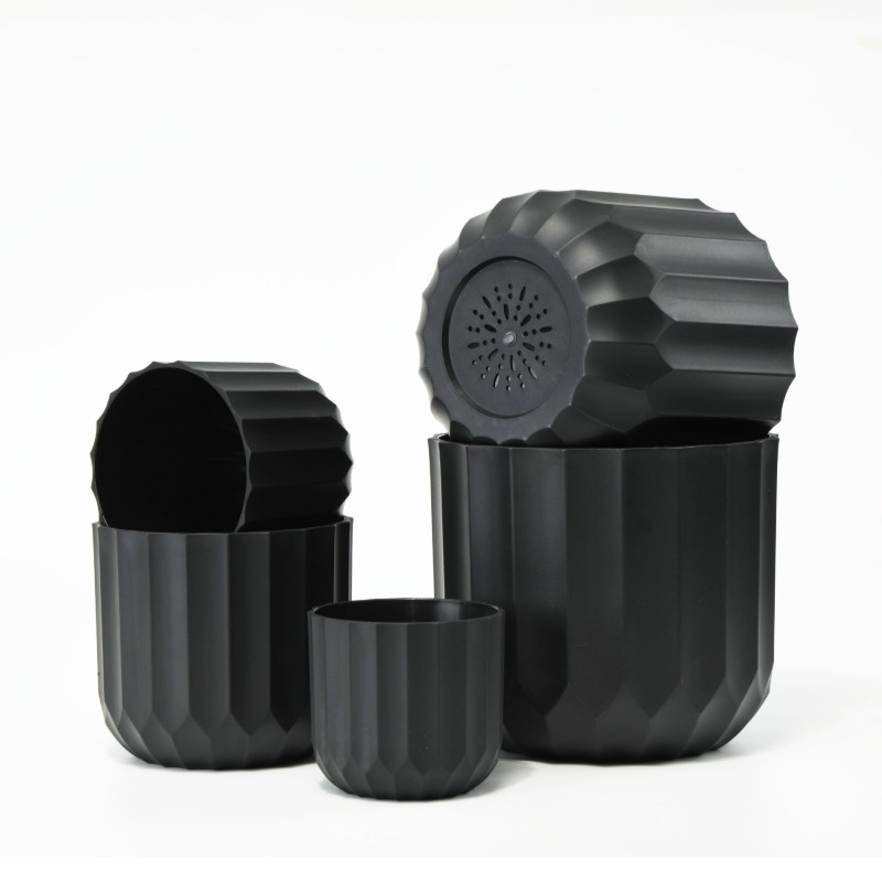 Straight striped plastic flower pot