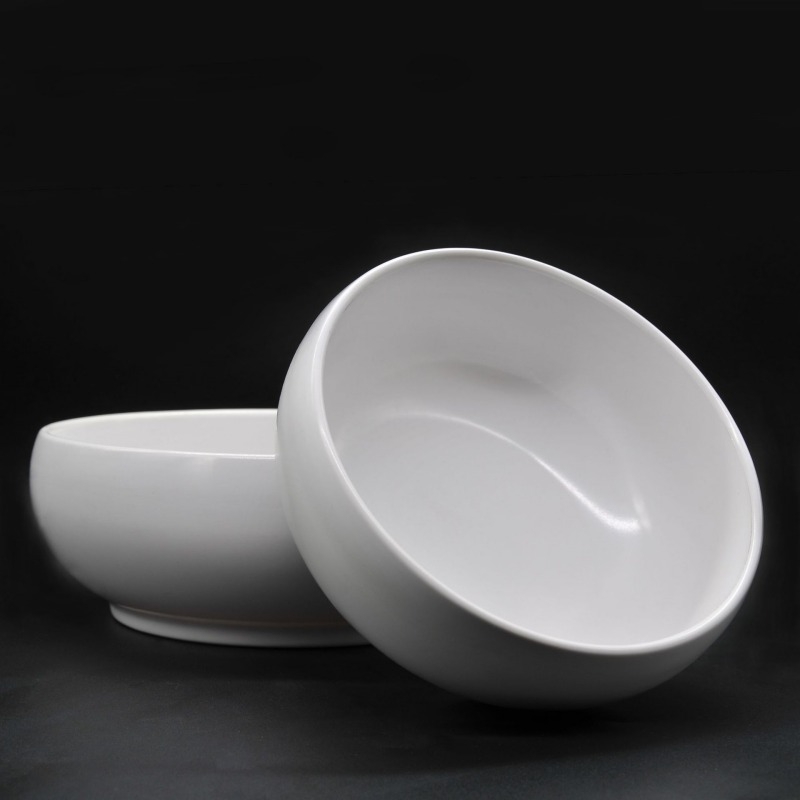 Round bowl-shaped plastic flower pot