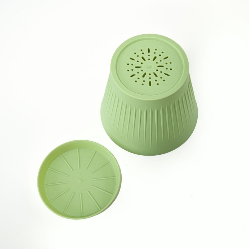 Simple Colorful plastic planting pots