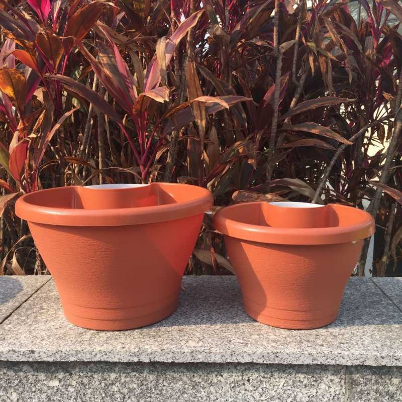 Hanging plastic flower pots