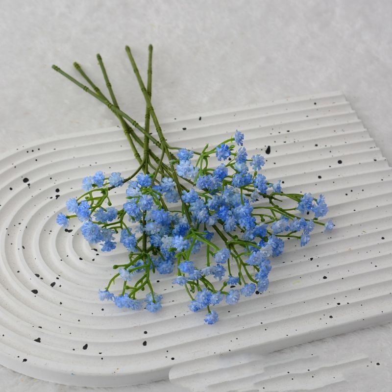 Artificial baby's breath flowers