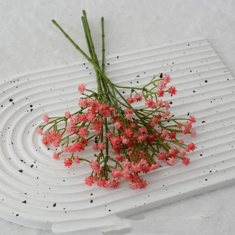 Artificial baby's breath flowers