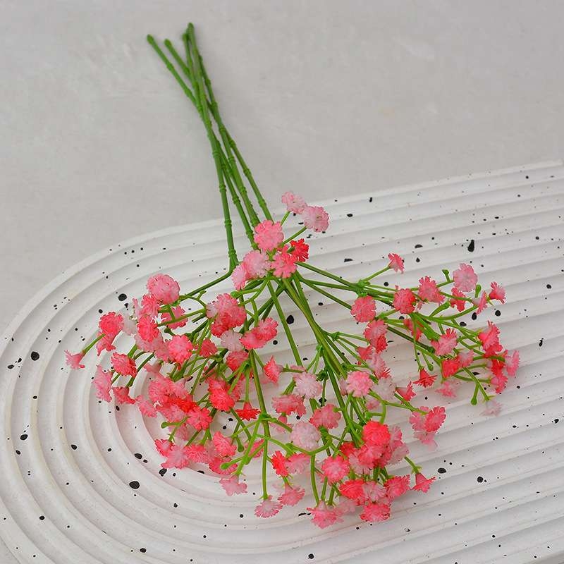 Artificial baby's breath flowers