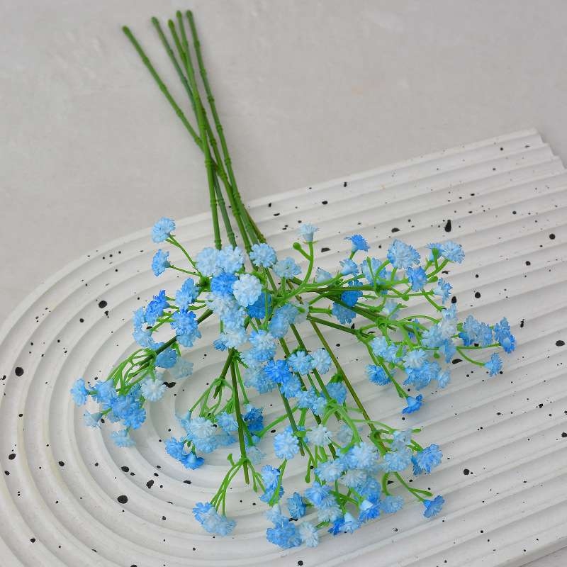 Artificial baby's breath flowers