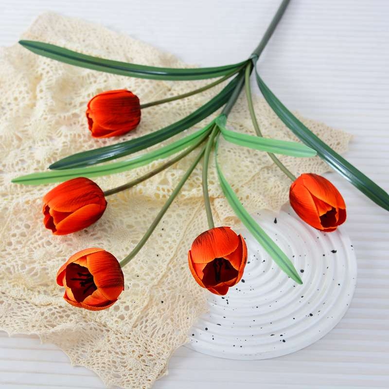 Highly realistic tulips