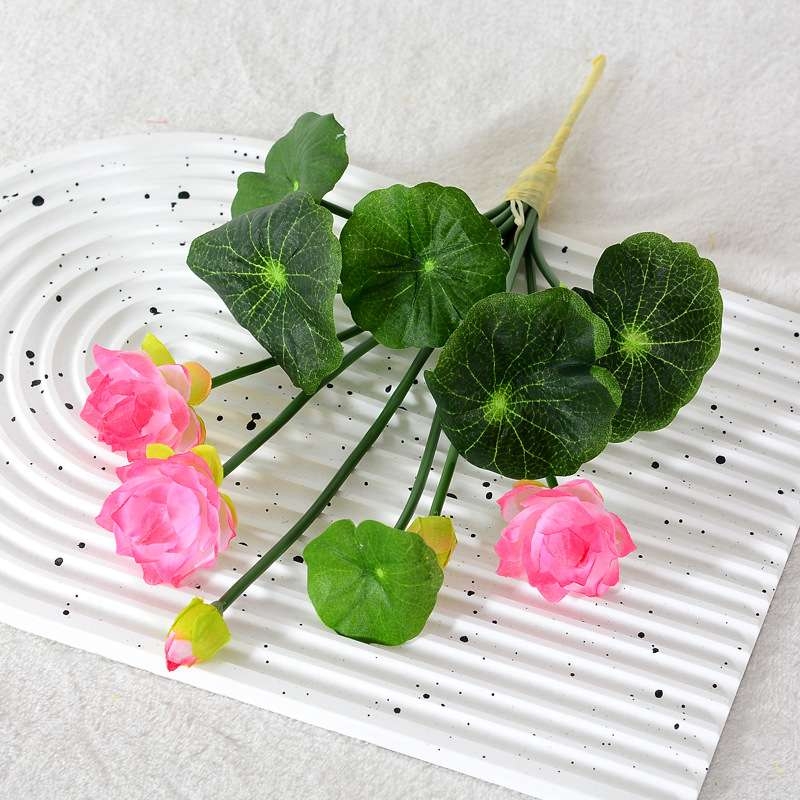 Artificial Lotus Bouquet – 3 Blooms & 2 Buds