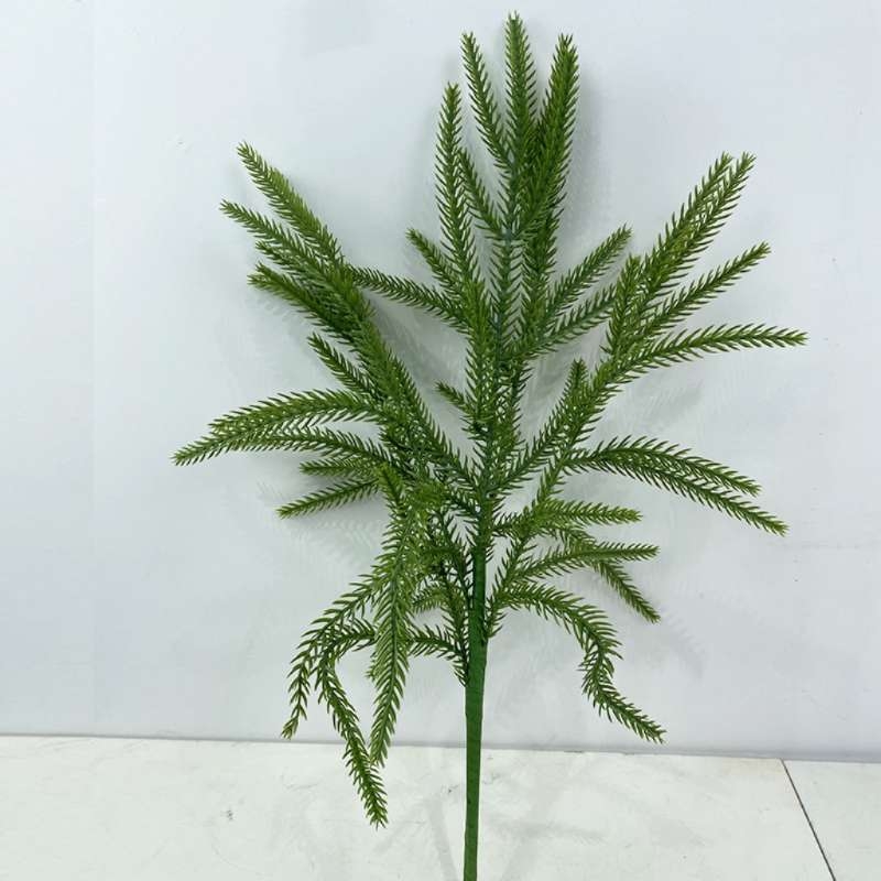 Artificial  pine needles