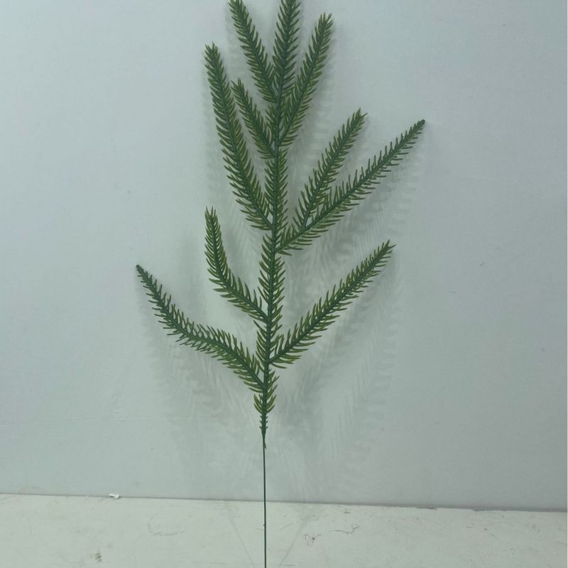 Artificial  pine needles