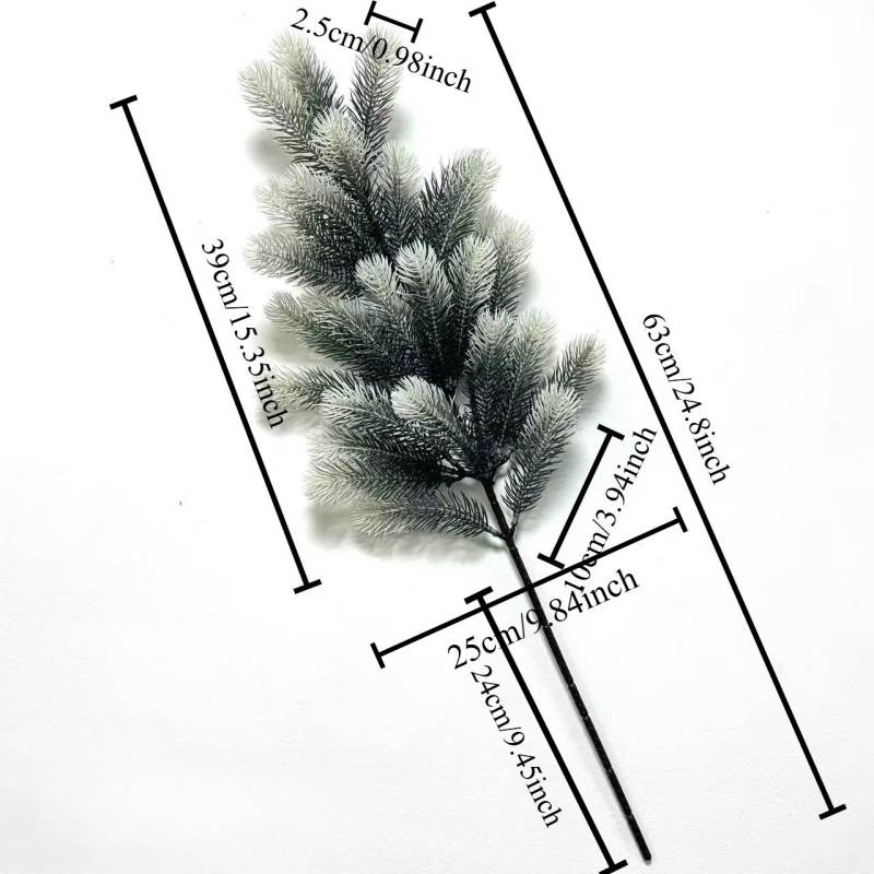 Artificial  plastic pine needles