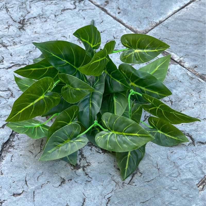 Artificial green plants - peanut leaves, sweet potato leaves, apple leaves, etc.