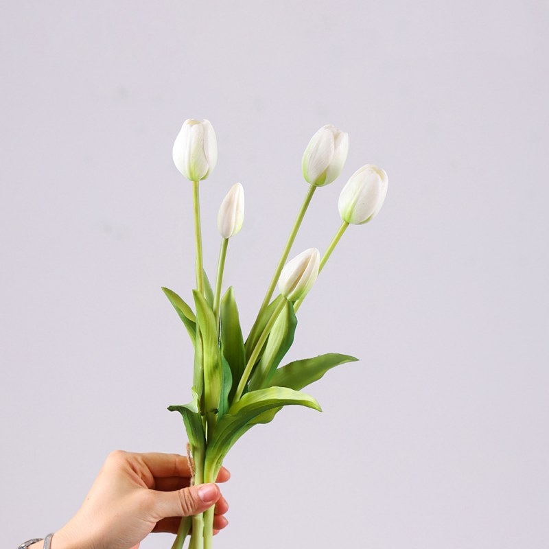 Artificial tulip bunch