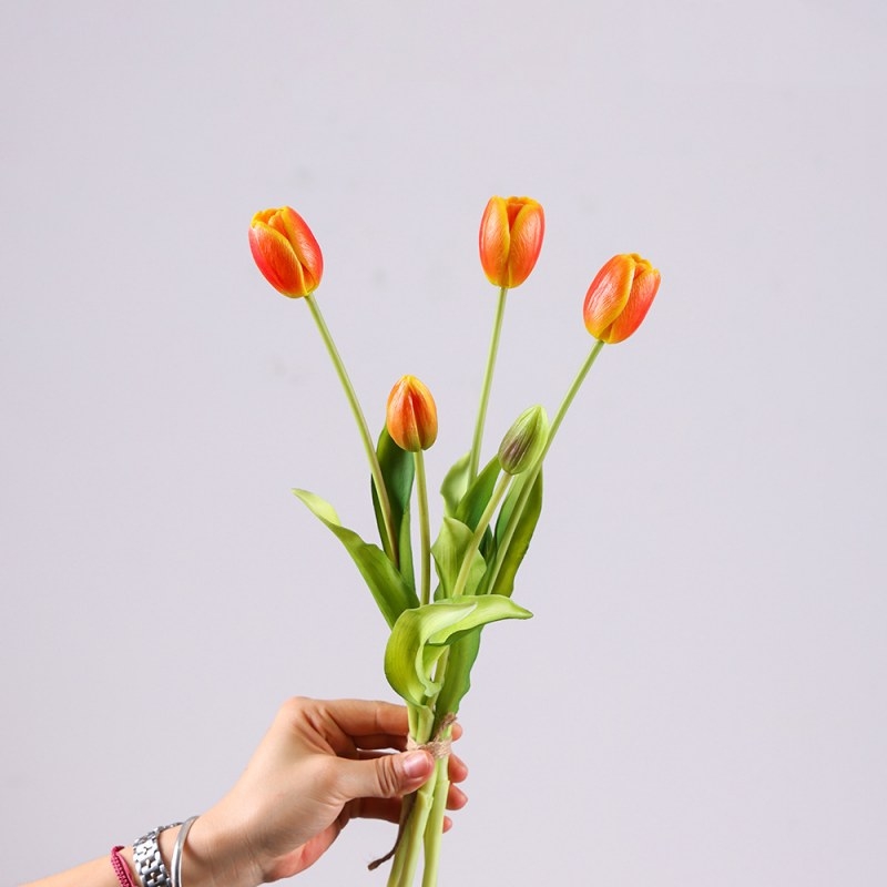 Artificial tulip bunch