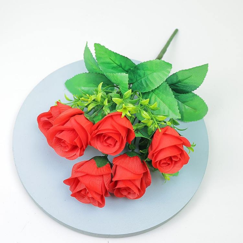 Artificial roses spray