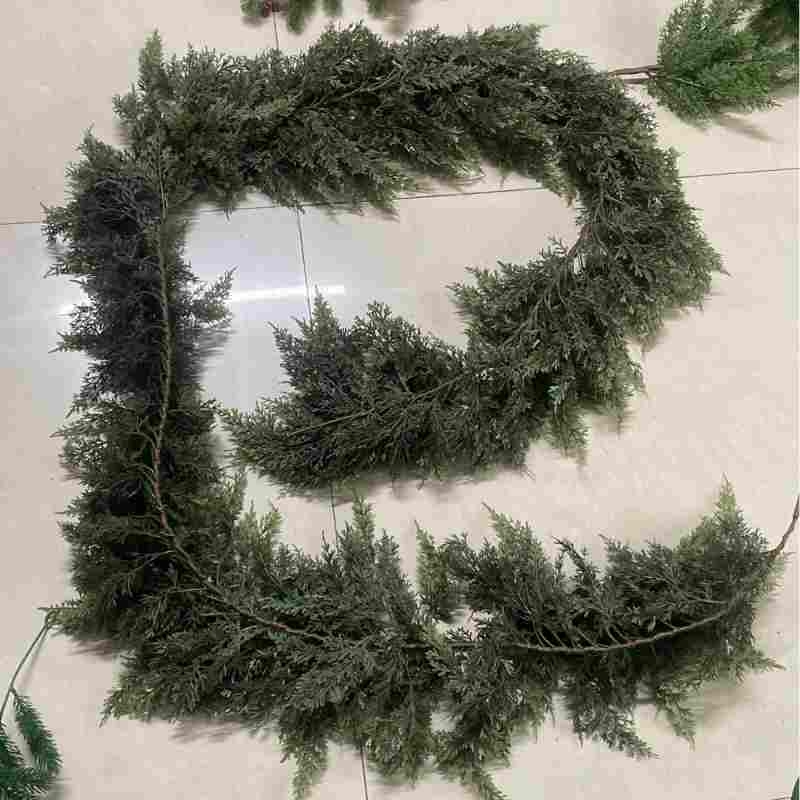 1.5m-2.7m Artificial Christmas Garland