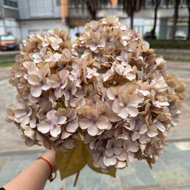 Artificial hydrangea with 5 bloom