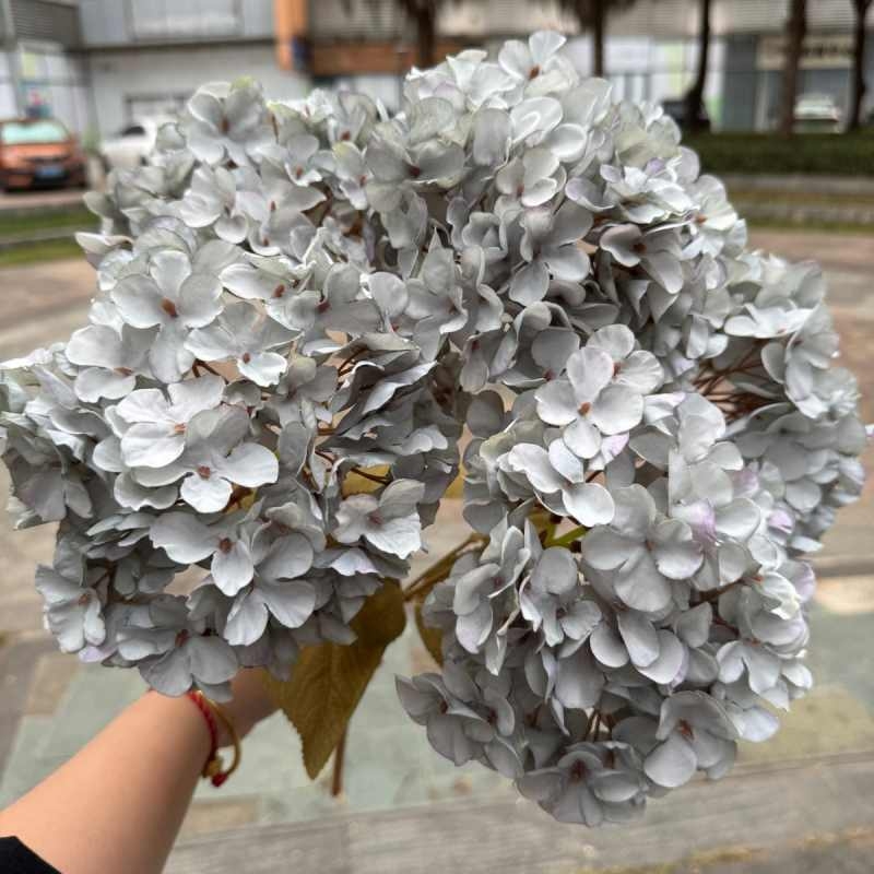 Artificial hydrangea with 5 bloom