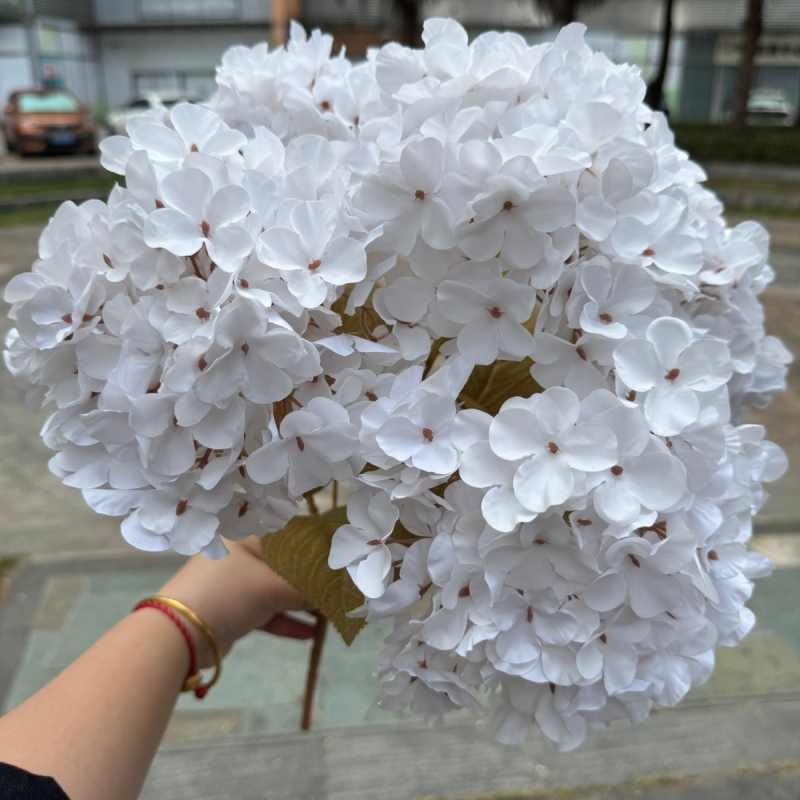 Artificial hydrangea with 5 bloom