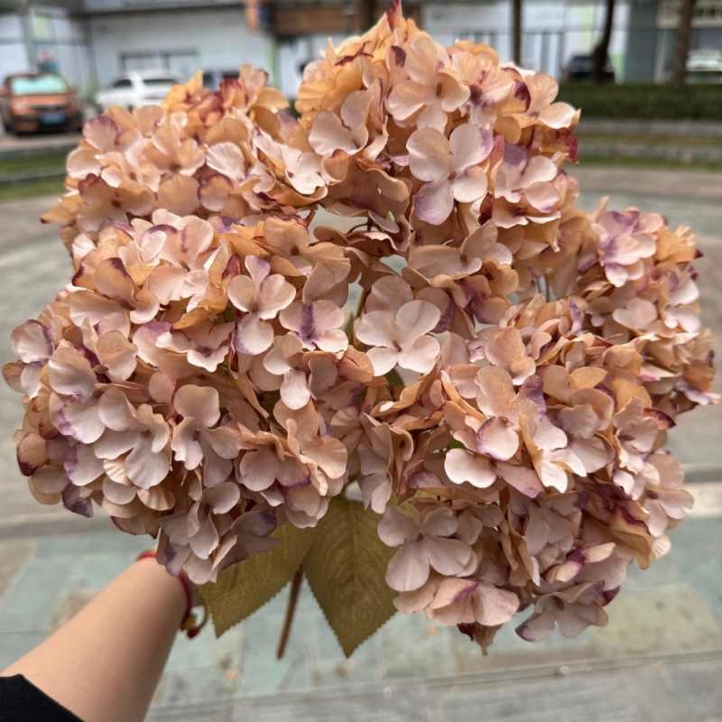 Artificial hydrangea with 5 bloom