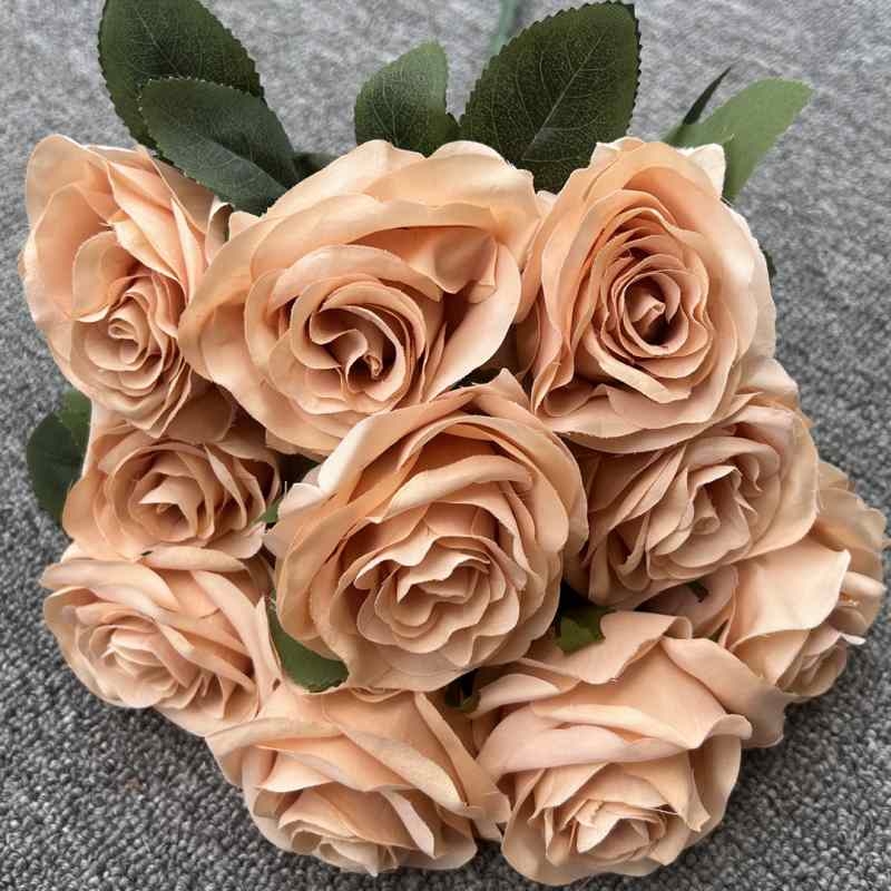 Artificial roses with 10 blooms