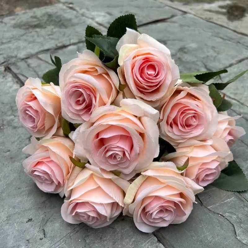 Artificial roses with 10 blooms