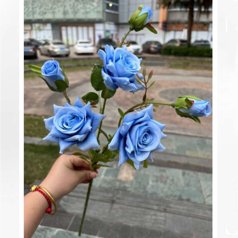 Artificial roses with six blooms