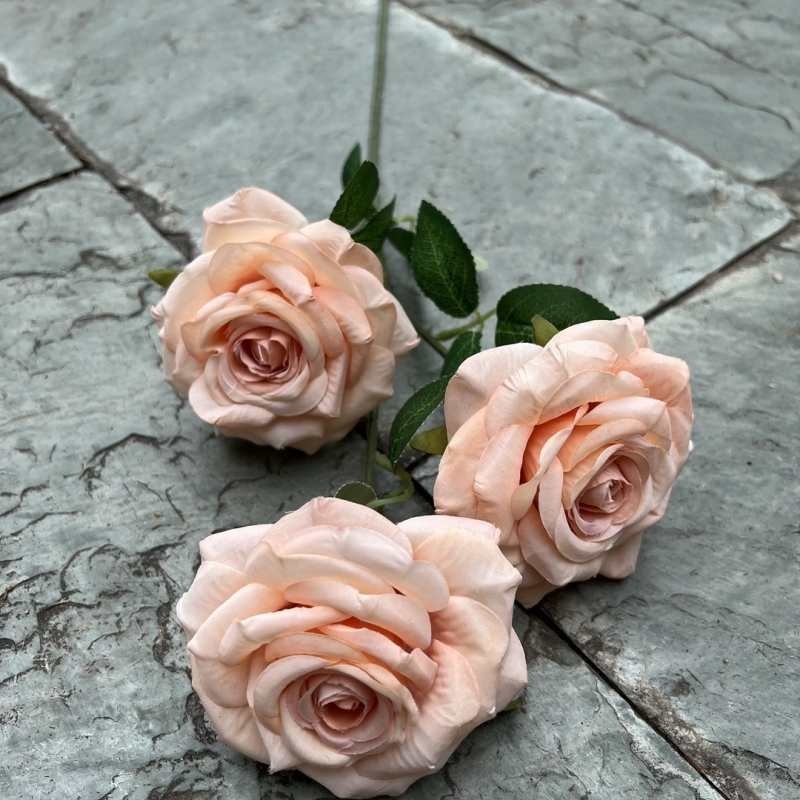 Artificial roses with three blooms and curled edges