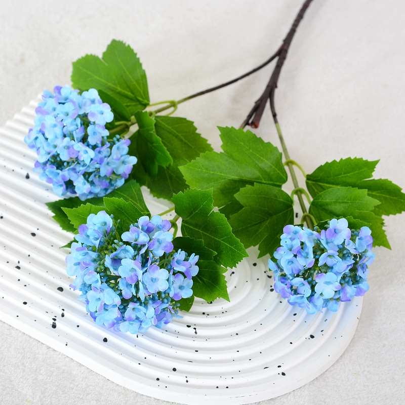 Three-Bloom Fabric Artificial Hydrangea Spray – 72cm