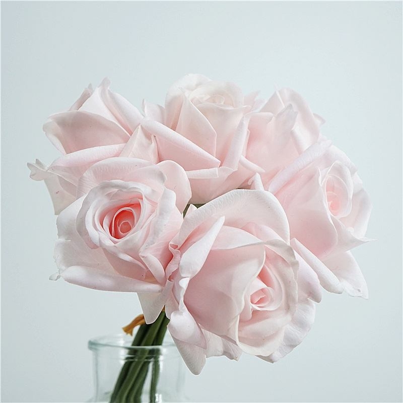 A bunch artificial rose with 6 stem
