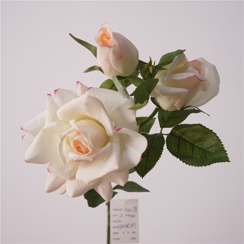 High-quality imitation rose spray
