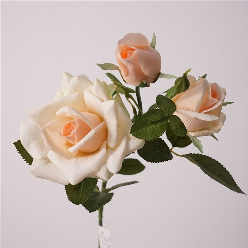High-quality imitation rose spray