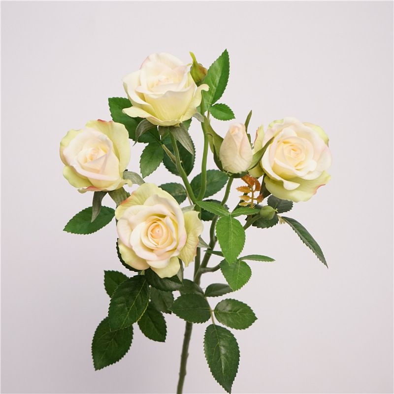 Lifelike artificial rose spray
