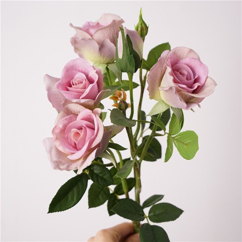 Lifelike artificial rose spray