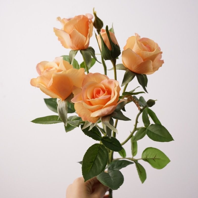 Lifelike artificial rose spray