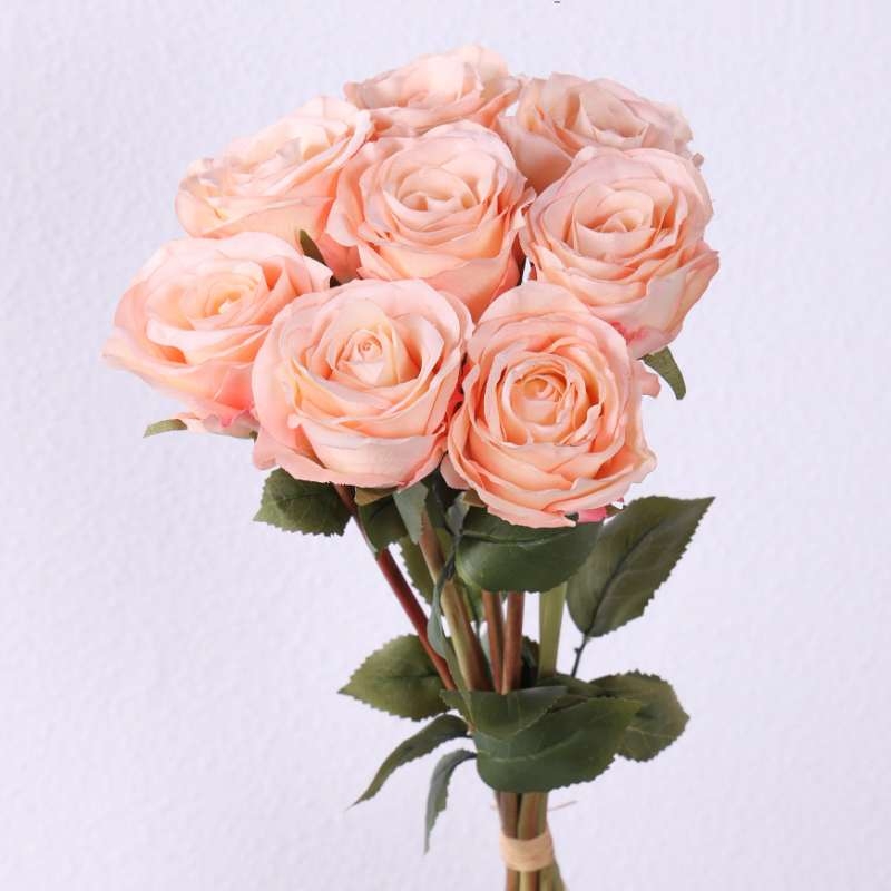 Artificial rose bunch containing 8 stems